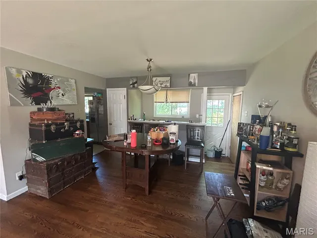 $250,000 | 7243 General Sherman Lane, St. Louis, MO 63123