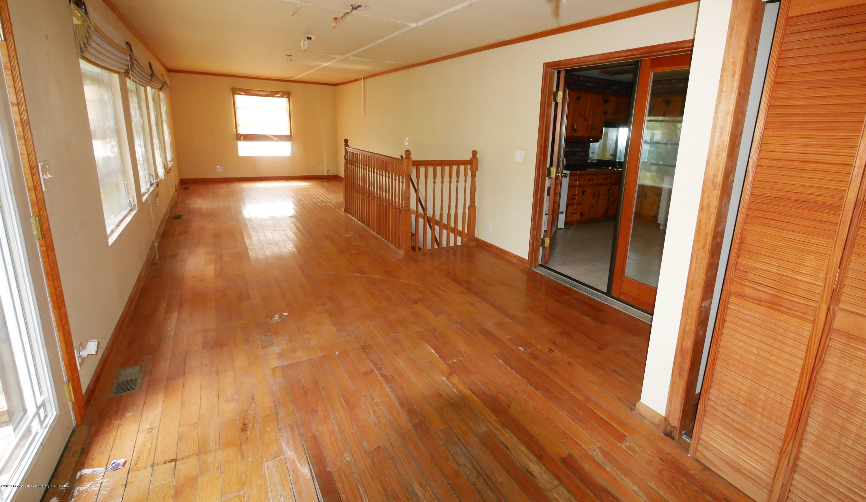 397 Oak Glen Road Howell, NJ 07731 - Photo 15 of 35 FR