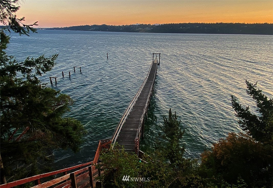4526 South June Beach Road Freeland, WA 98249 - Photo 1 of 39