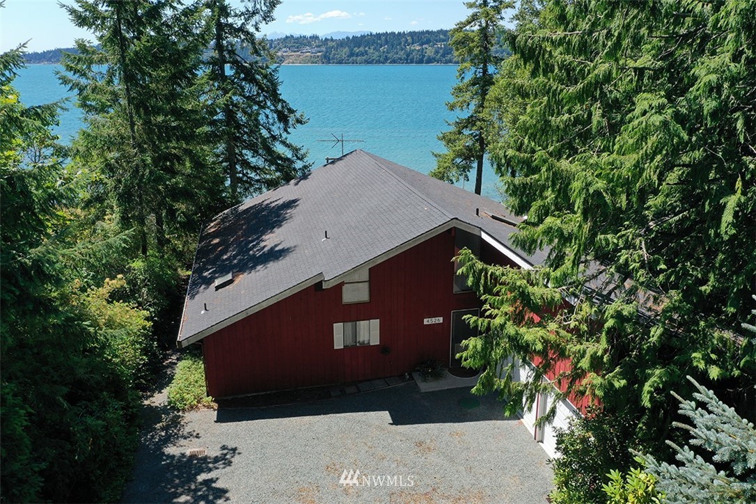 4526 South June Beach Road Freeland, WA 98249 - Photo 2 of 39