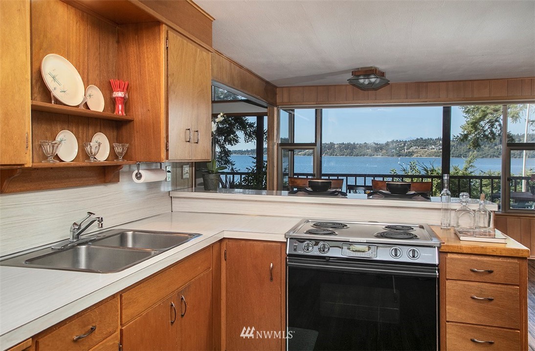 4526 South June Beach Road Freeland, WA 98249 - Photo 12 of 39