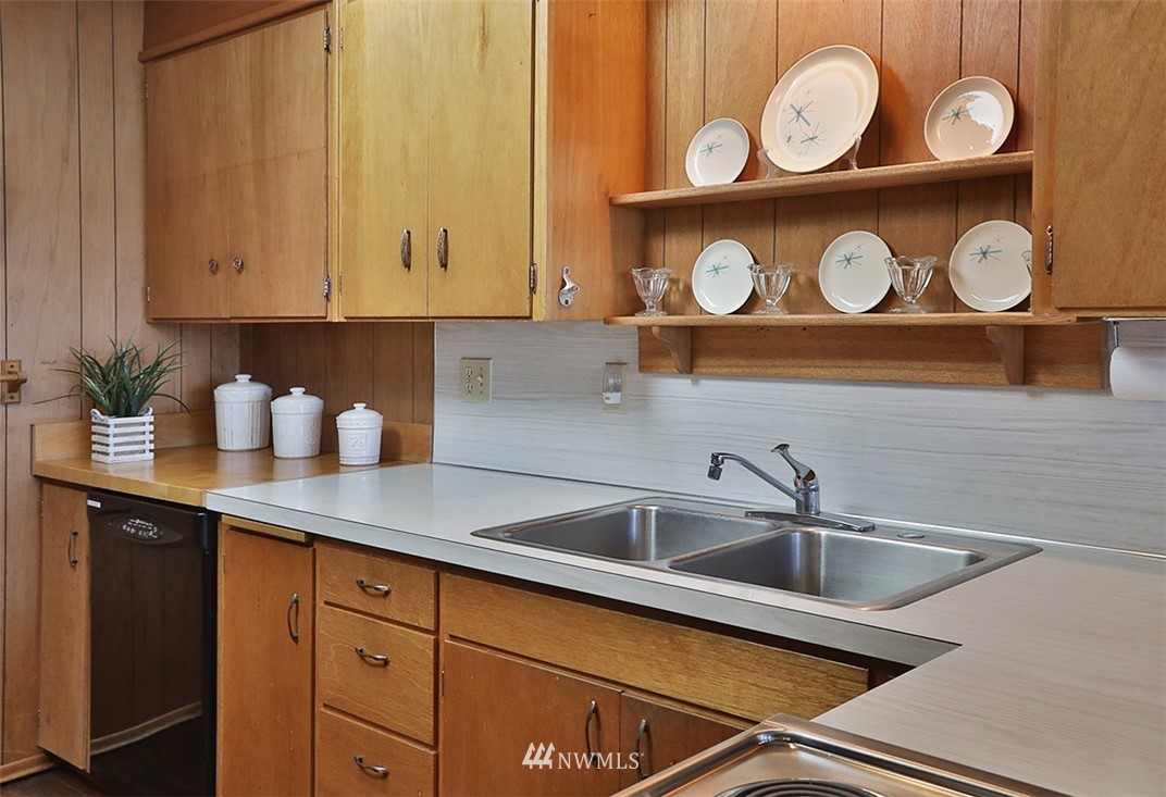 4526 South June Beach Road Freeland, WA 98249 - Photo 13 of 39