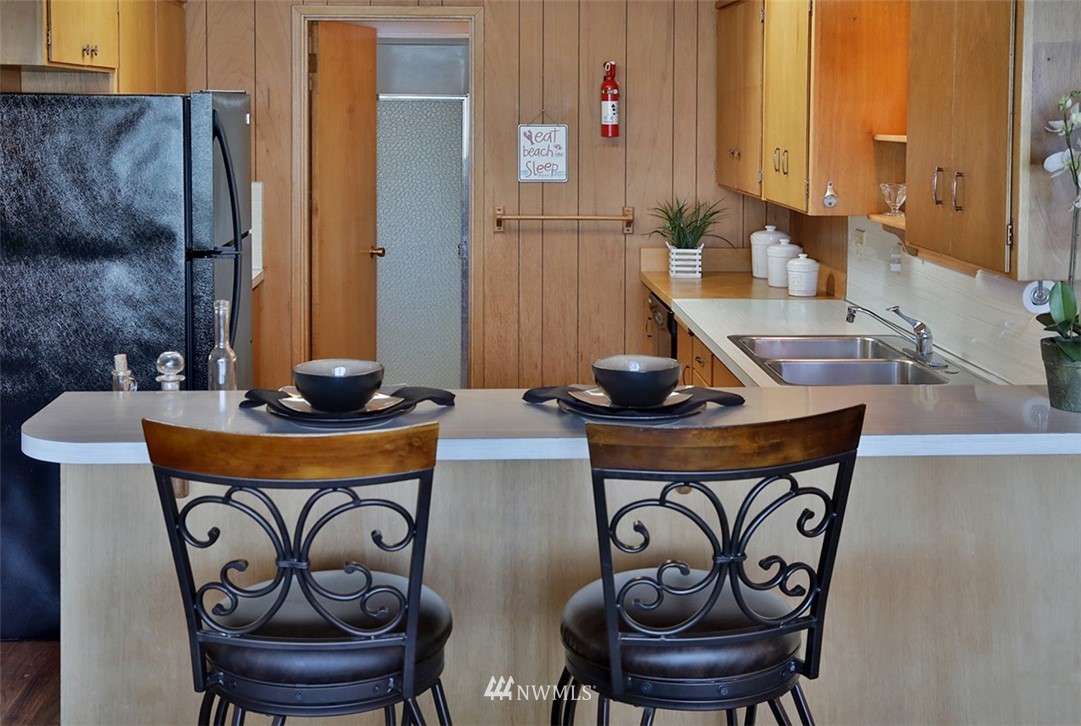 4526 South June Beach Road Freeland, WA 98249 - Photo 14 of 39