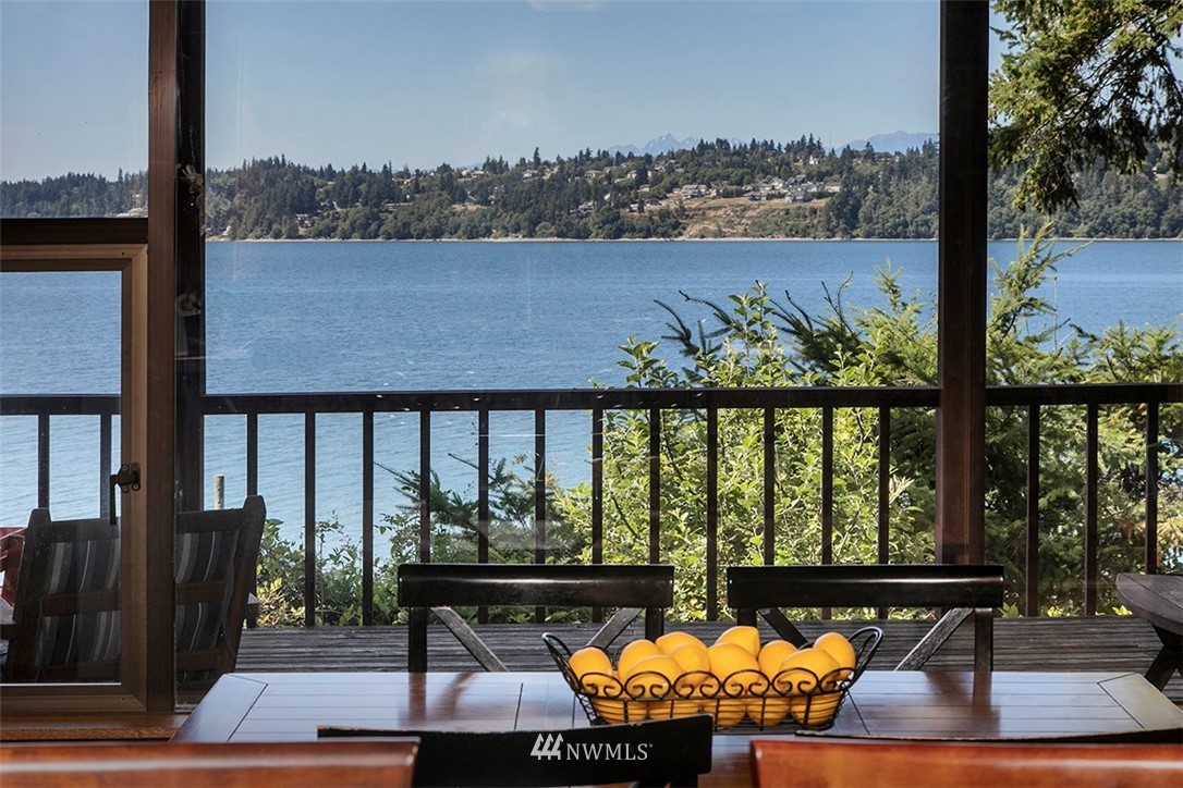 4526 South June Beach Road Freeland, WA 98249 - Photo 15 of 39