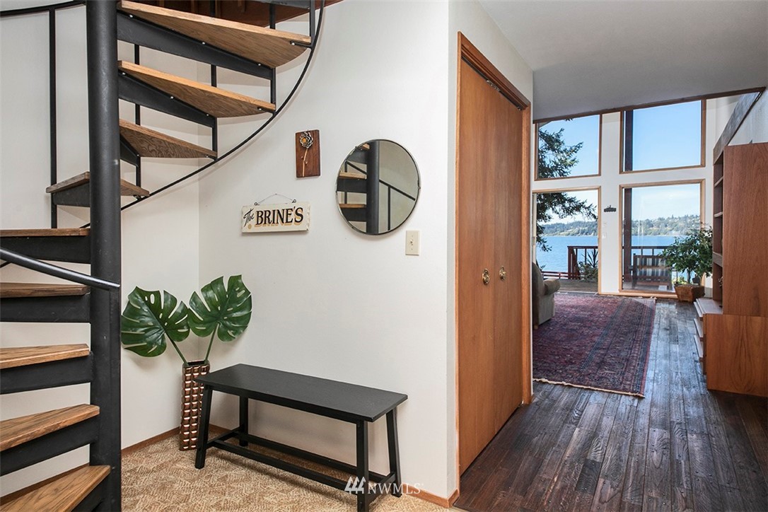 4526 South June Beach Road Freeland, WA 98249 - Photo 4 of 39