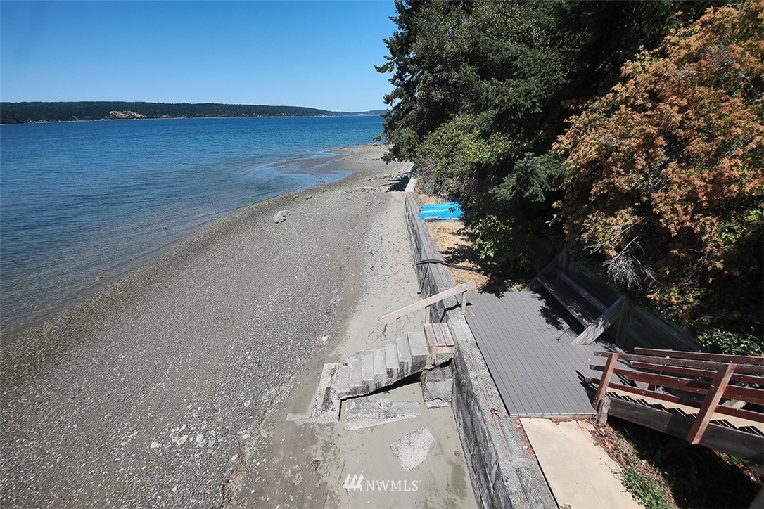 4526 South June Beach Road Freeland, WA 98249 - Photo 31 of 39