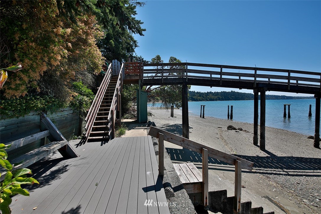 4526 South June Beach Road Freeland, WA 98249 - Photo 33 of 39