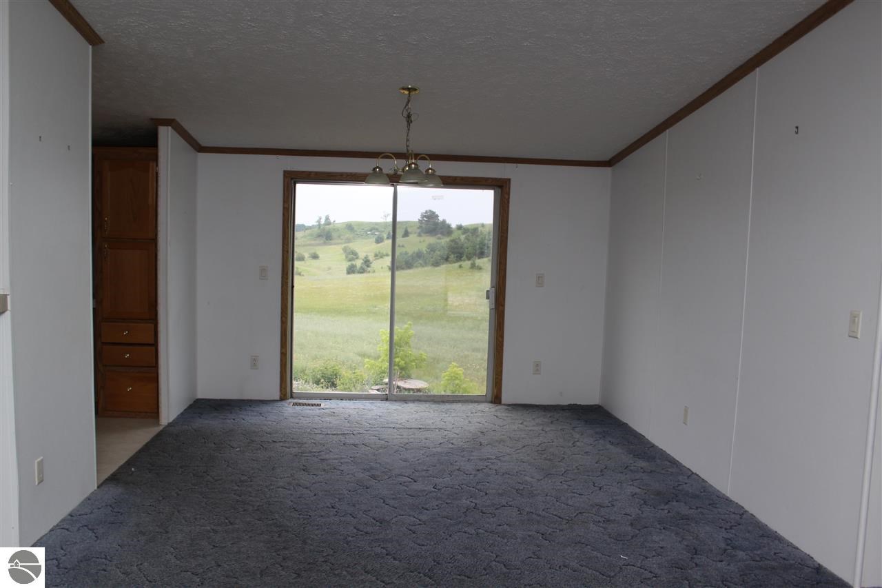 7995 Barney Road Traverse City, MI 49684 - Photo 20 of 47 1749623-19.JPG