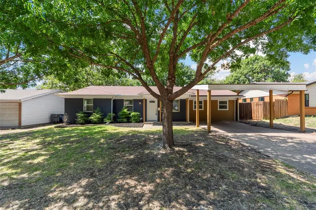$325,000 | 13215 Blossomheath Lane, Dallas, TX 75240
