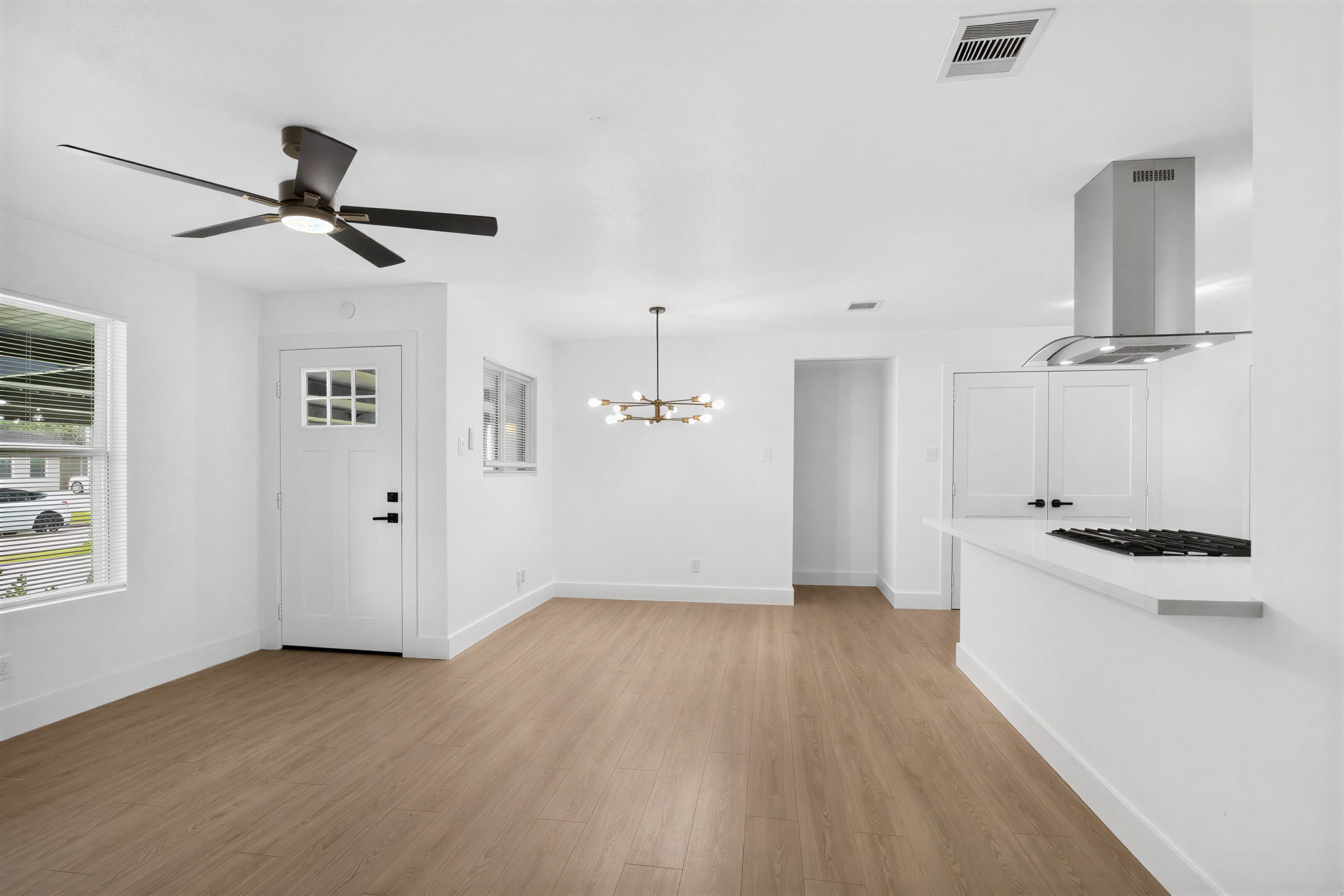 1015 Roper Street Houston, TX 77034 - Photo 6 of 48
