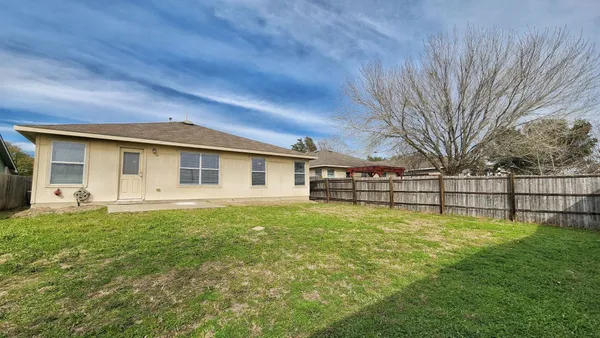$1,675 | 202 Brandons Way, Buda, TX 78610