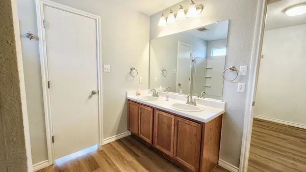 $1,675 | 202 Brandons Way, Buda, TX 78610