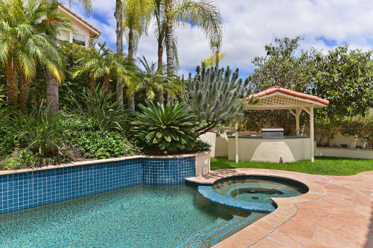 4998 Riding Ridge Road San Diego, CA 92130 - Photo 5 of 25