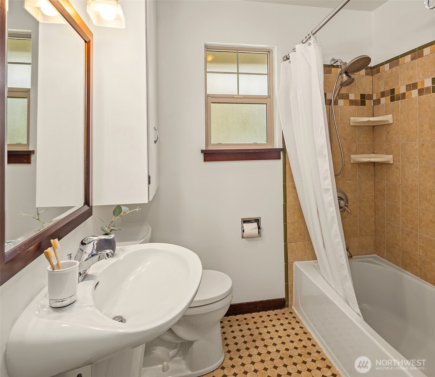 757 North 65th Street Seattle, WA 98103 - Photo 17 of 40