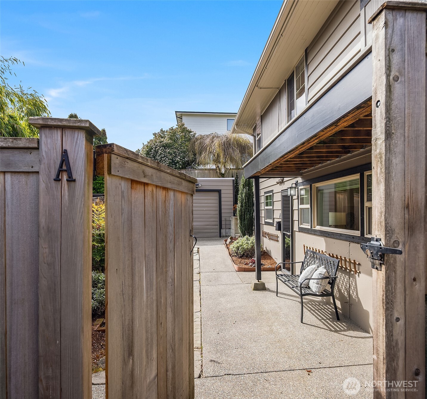 757 North 65th Street Seattle, WA 98103 - Photo 3 of 40