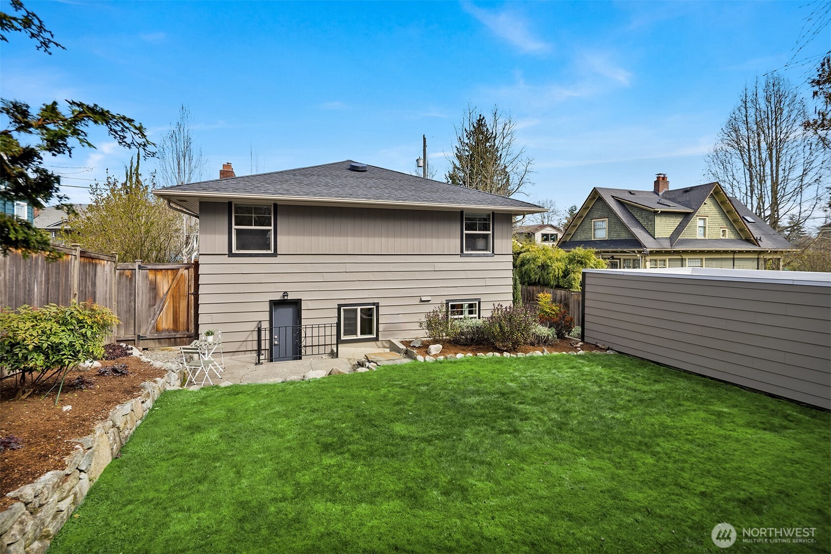 757 North 65th Street Seattle, WA 98103 - Photo 32 of 40