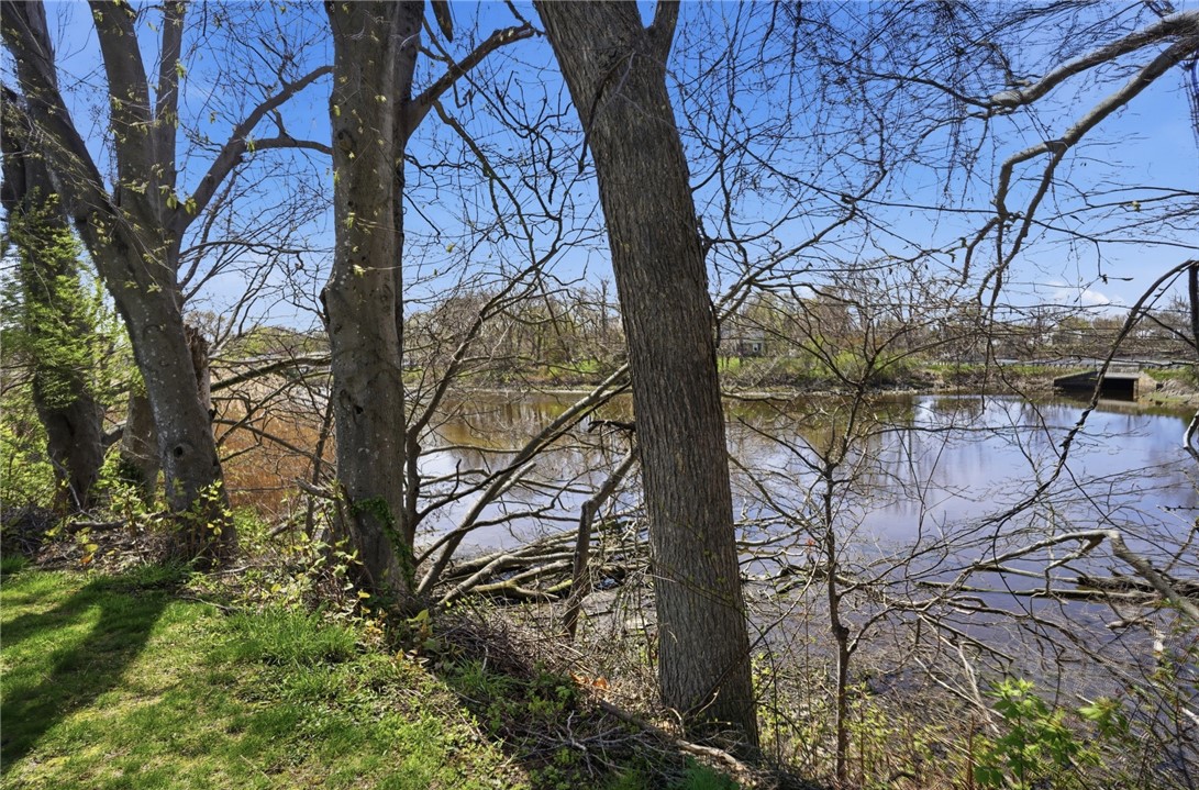 511 Child Street, Unit 205 Warren, RI 02885 - Photo 36 of 40