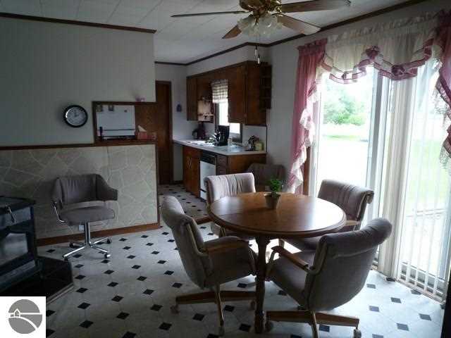 3853 East Adams Road St. Louis, MI 48880 - Photo 11 of 29 1747019-10.JPG