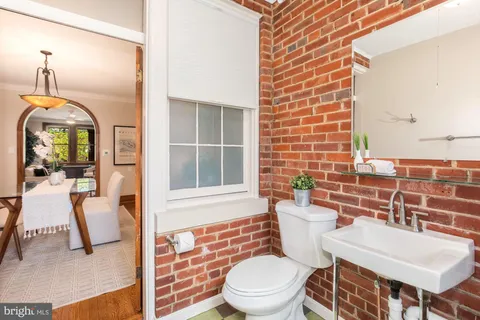 $700,000 | 1364 Sheridan Street Northwest, Washington, DC 20011