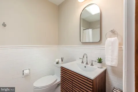 $700,000 | 1364 Sheridan Street Northwest, Washington, DC 20011