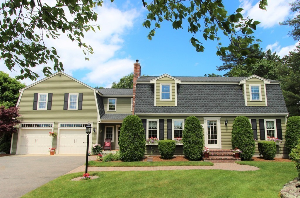 14 Thomas Road Berkley, MA 02779 - Photo 1 of 30 Gallery Image 1