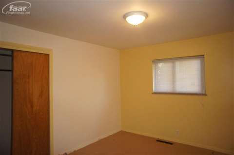 4326 Elms Road Flushing, MI 48433 - Photo 8 of 11 20376693-7.JPG