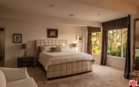 $2,100,000 | 679 Wonder View Drive, Calabasas, CA 91302