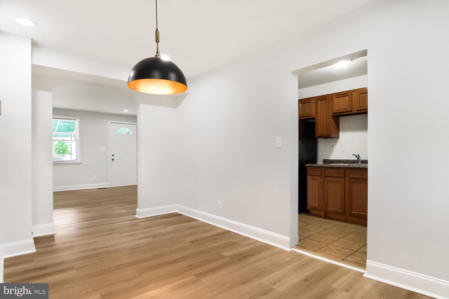 905 Kevin Road Baltimore, MD 21229 - Photo 6 of 19 Dining Room