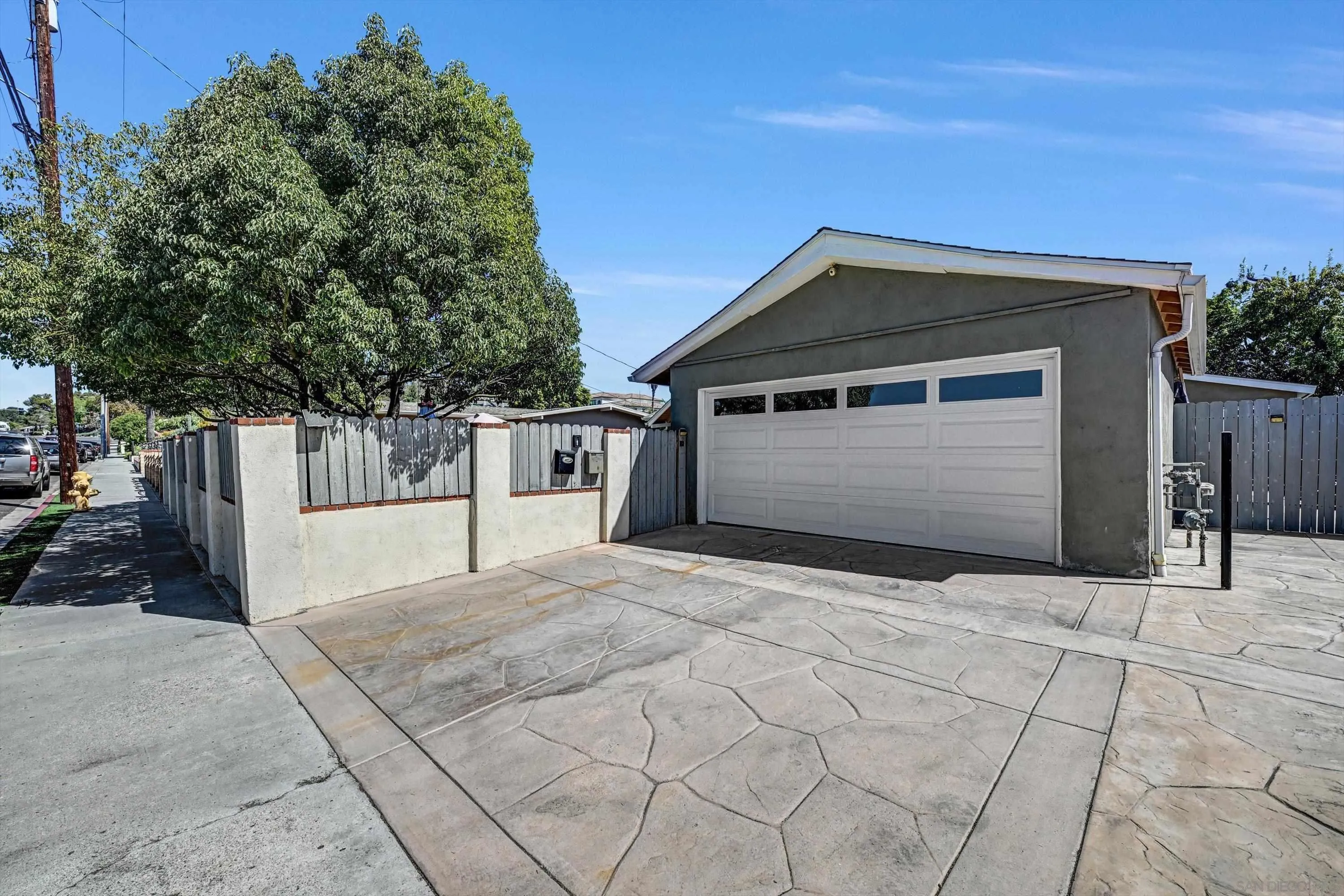 13145-47 Carriage Road Poway, CA 92064 - Photo 2 of 29 Gallery Image 2