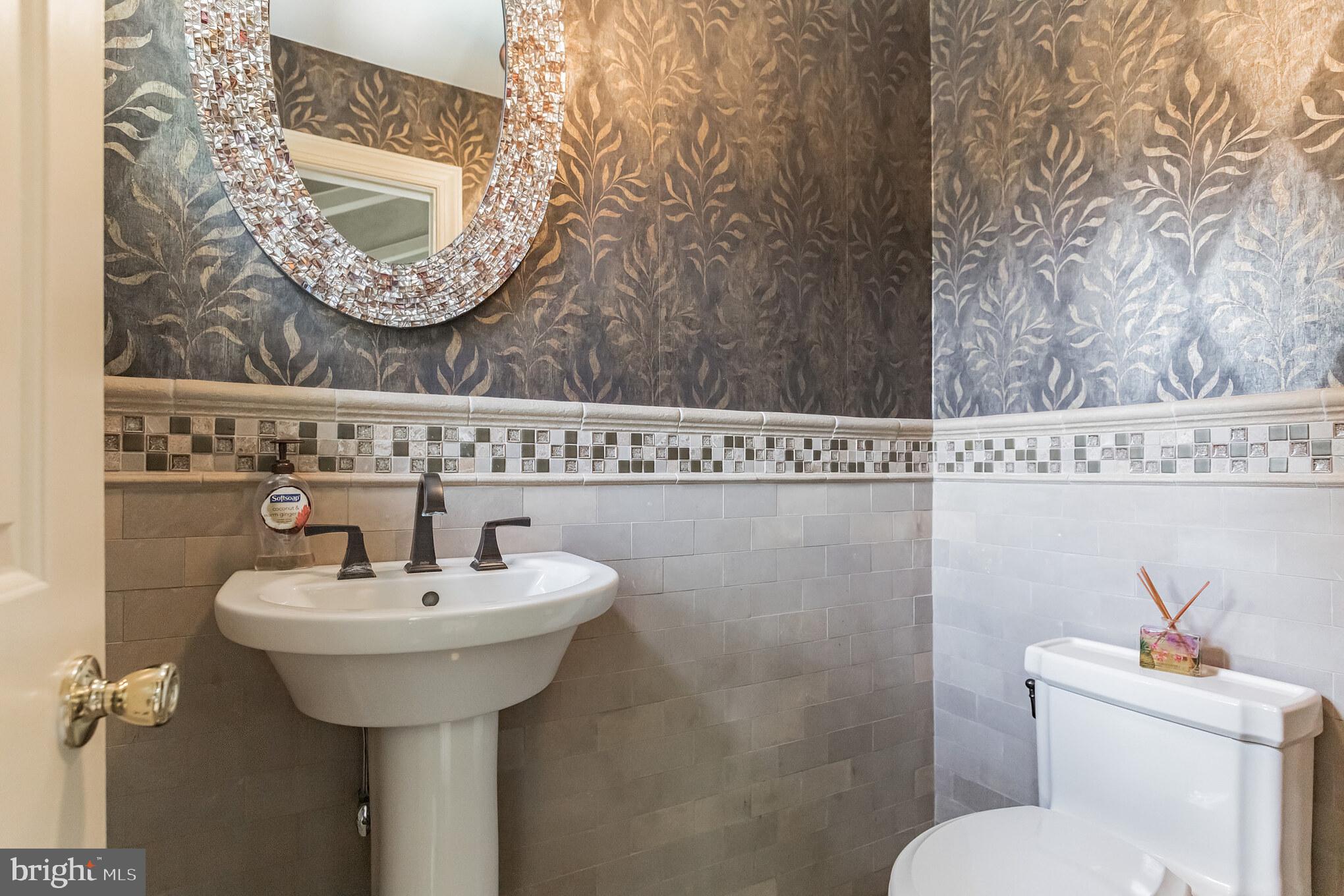 935 Rydal Road Jenkintown, PA 19046 - Photo 16 of 36 Family Room Powder Room