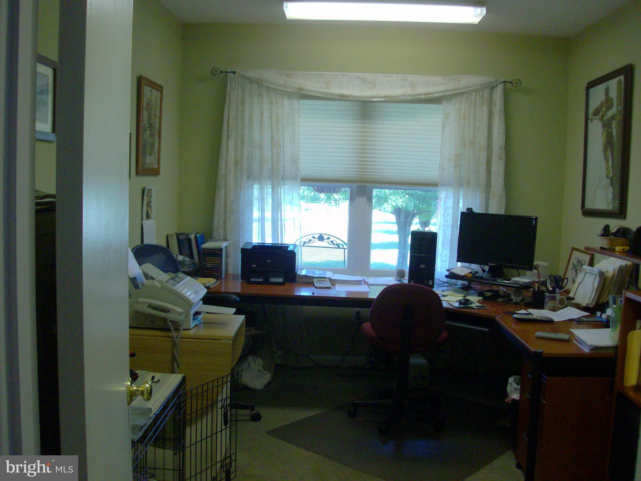 9425 Mackall Road St. Leonard, MD 20685 - Photo 13 of 26 1st floor office
