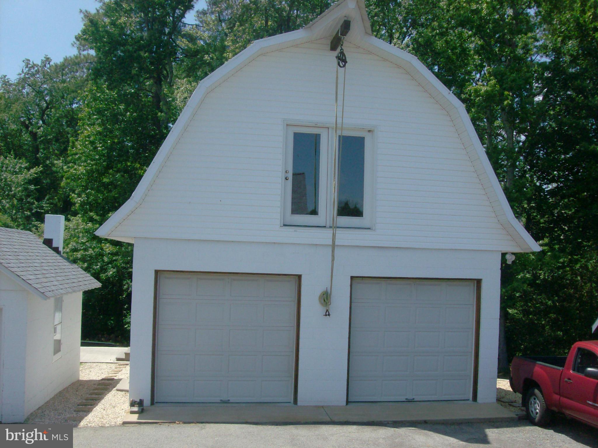 9425 Mackall Road St. Leonard, MD 20685 - Photo 18 of 26 2 story Garage