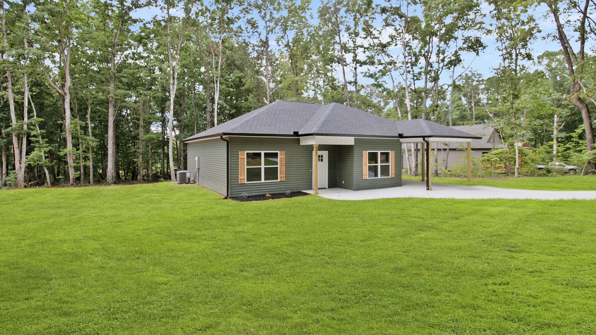 1407 Mountain View Road Benton, TN 37307 - Photo 2 of 23