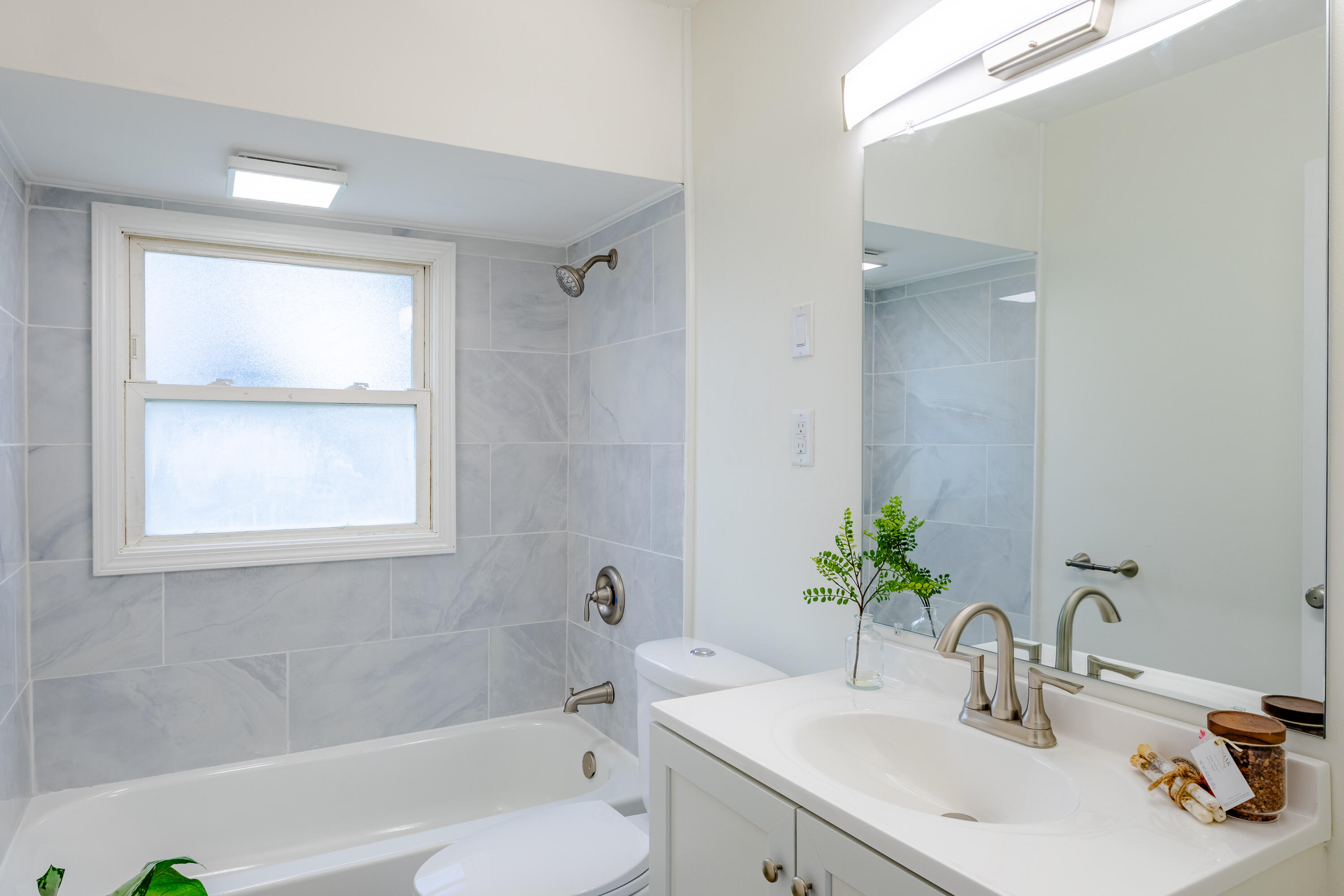 3522 North 95th Street Milwaukee, WI 53222 - Photo 14 of 23 Remodeled bathroom