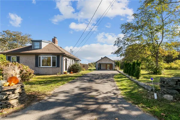$750,000 | 180 West Main Road, Little Compton, RI 02837
