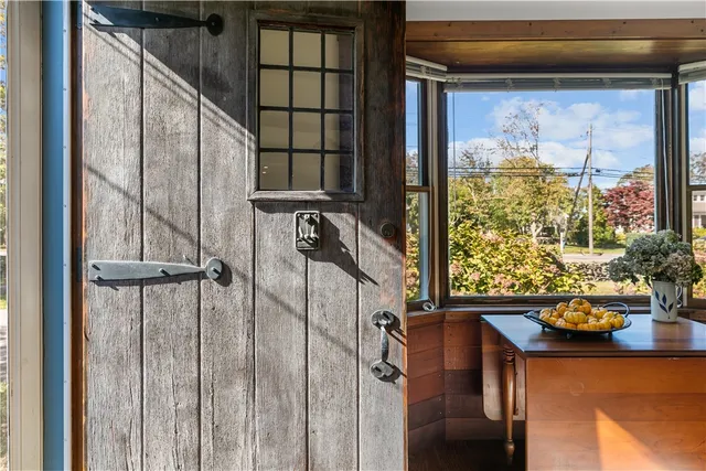 $799,000 | 180 West Main Road, Little Compton, RI 02837