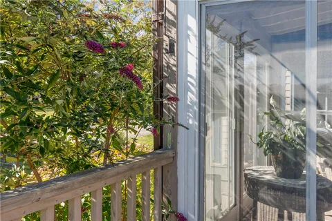 $799,000 | 180 West Main Road, Little Compton, RI 02837