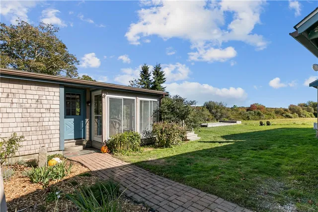 $799,000 | 180 West Main Road, Little Compton, RI 02837