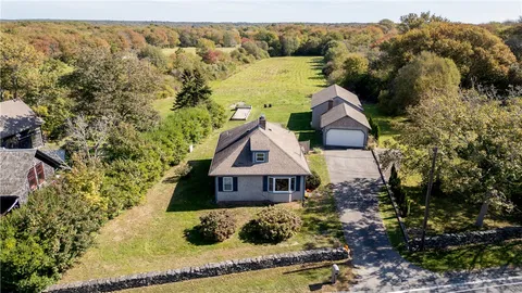 $799,000 | 180 West Main Road, Little Compton, RI 02837
