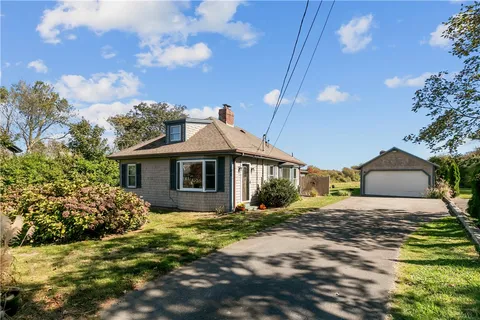 $799,000 | 180 West Main Road, Little Compton, RI 02837