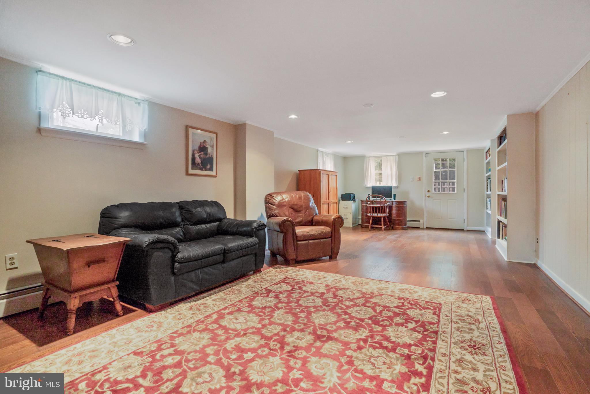8807 Stonewall Road Manassas, VA 20110 - Photo 19 of 29 Family Room