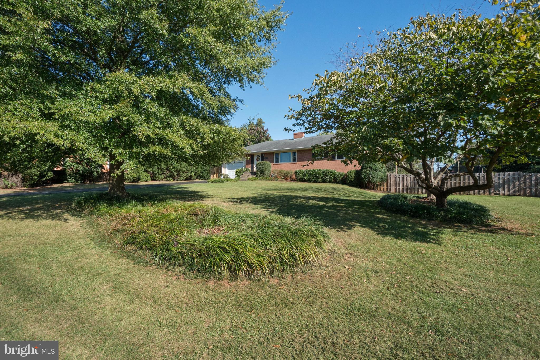 8807 Stonewall Road Manassas, VA 20110 - Photo 26 of 29 Exterior (Front)