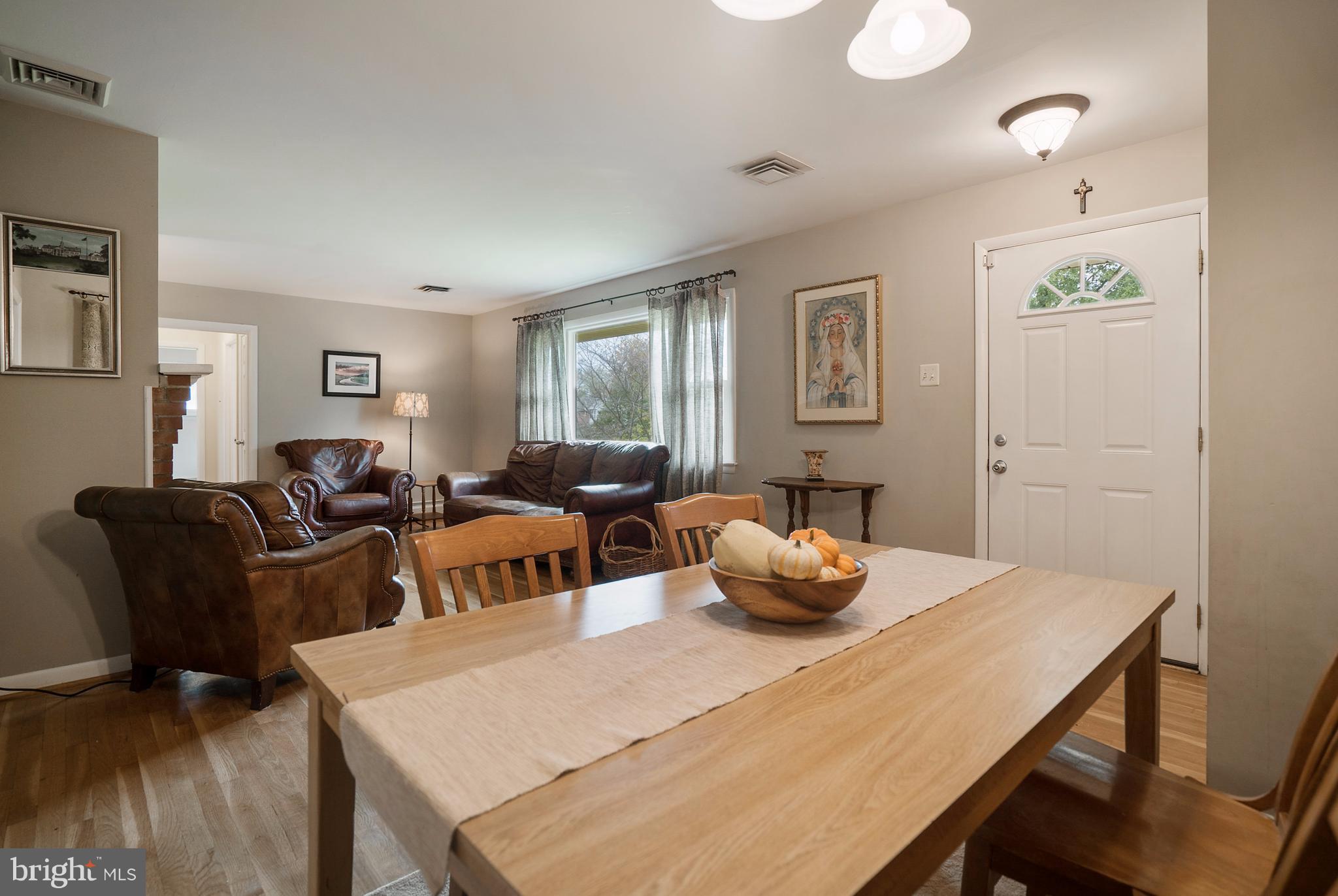 8807 Stonewall Road Manassas, VA 20110 - Photo 7 of 29 Interior (General)