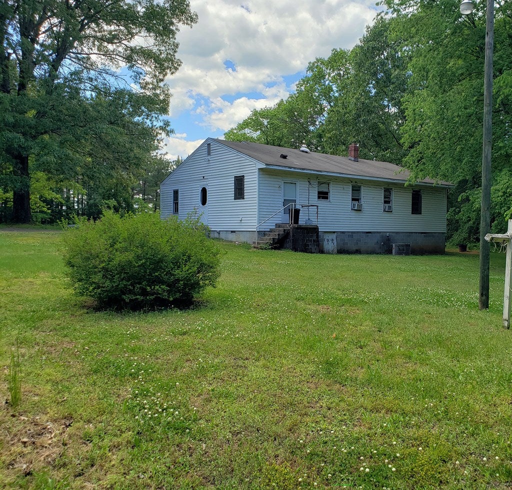 1052 Scales Road South Boston, VA 24592 - Photo 5 of 21 Gallery Image 5