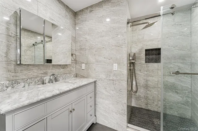 $1,850,000 | 1064 Mora Place, Woodmere, NY 11598