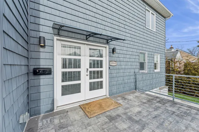 $1,850,000 | 1064 Mora Place, Woodmere, NY 11598