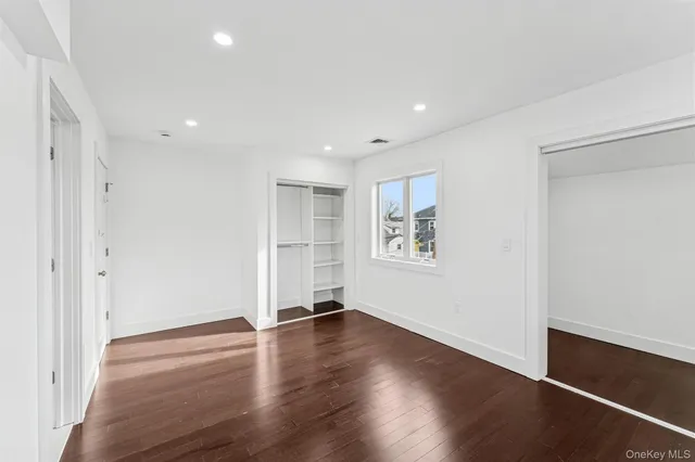 $1,850,000 | 1064 Mora Place, Woodmere, NY 11598