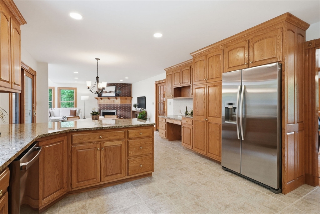 19 Carter Road Foxboro, MA 02035 - Photo 16 of 42 Gallery Image 16