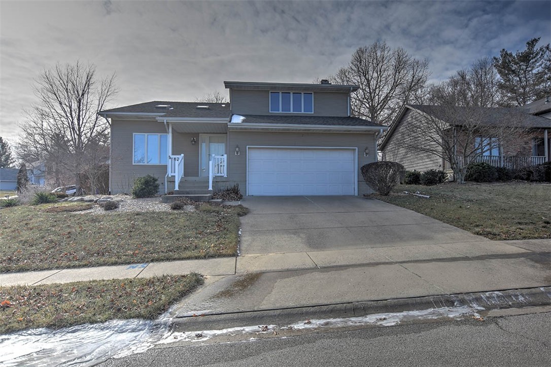 1211 West Scotch Pine Court Decatur, IL 62526 - Photo 1 of 39