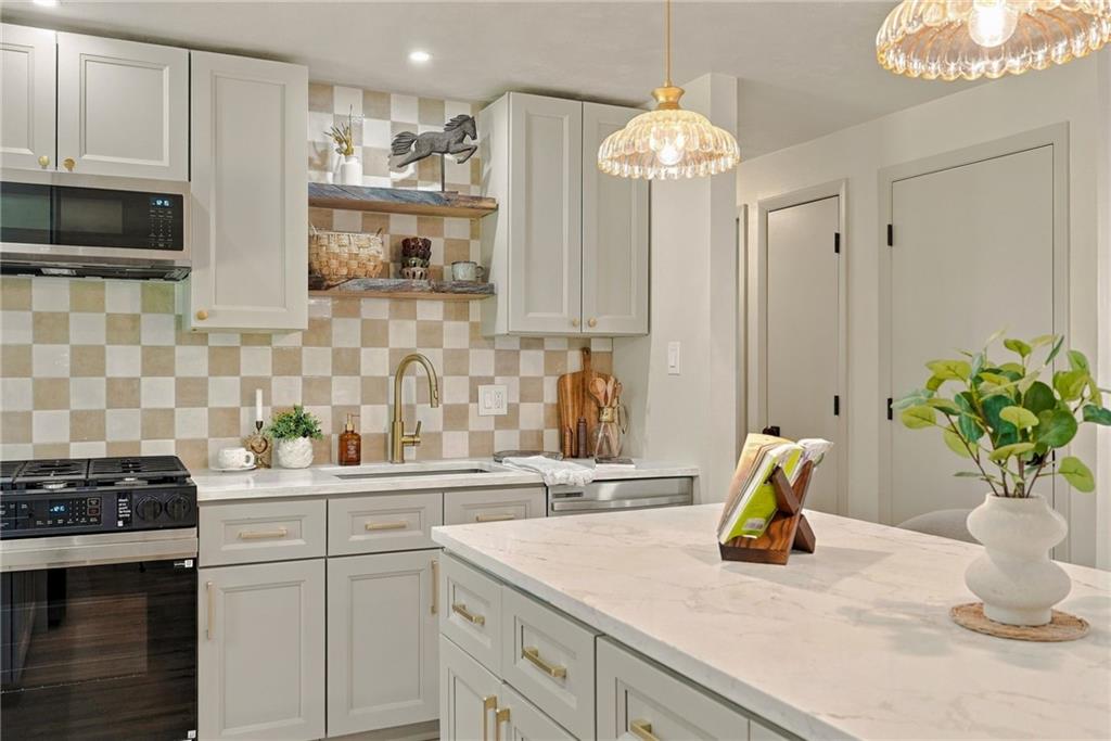 2000 Beulah Road Pittsburgh, PA 15235 - Photo 21 of 44 Gallery Image 21